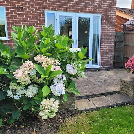 4-Bedroom Home Near Ema, Sleeps 6 Castle Donington Exteriör bild