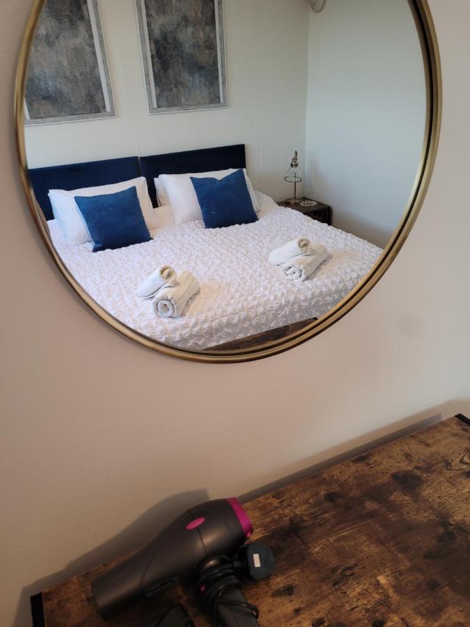 4-Bedroom Home Near Ema, Sleeps 6 Castle Donington Exteriör bild